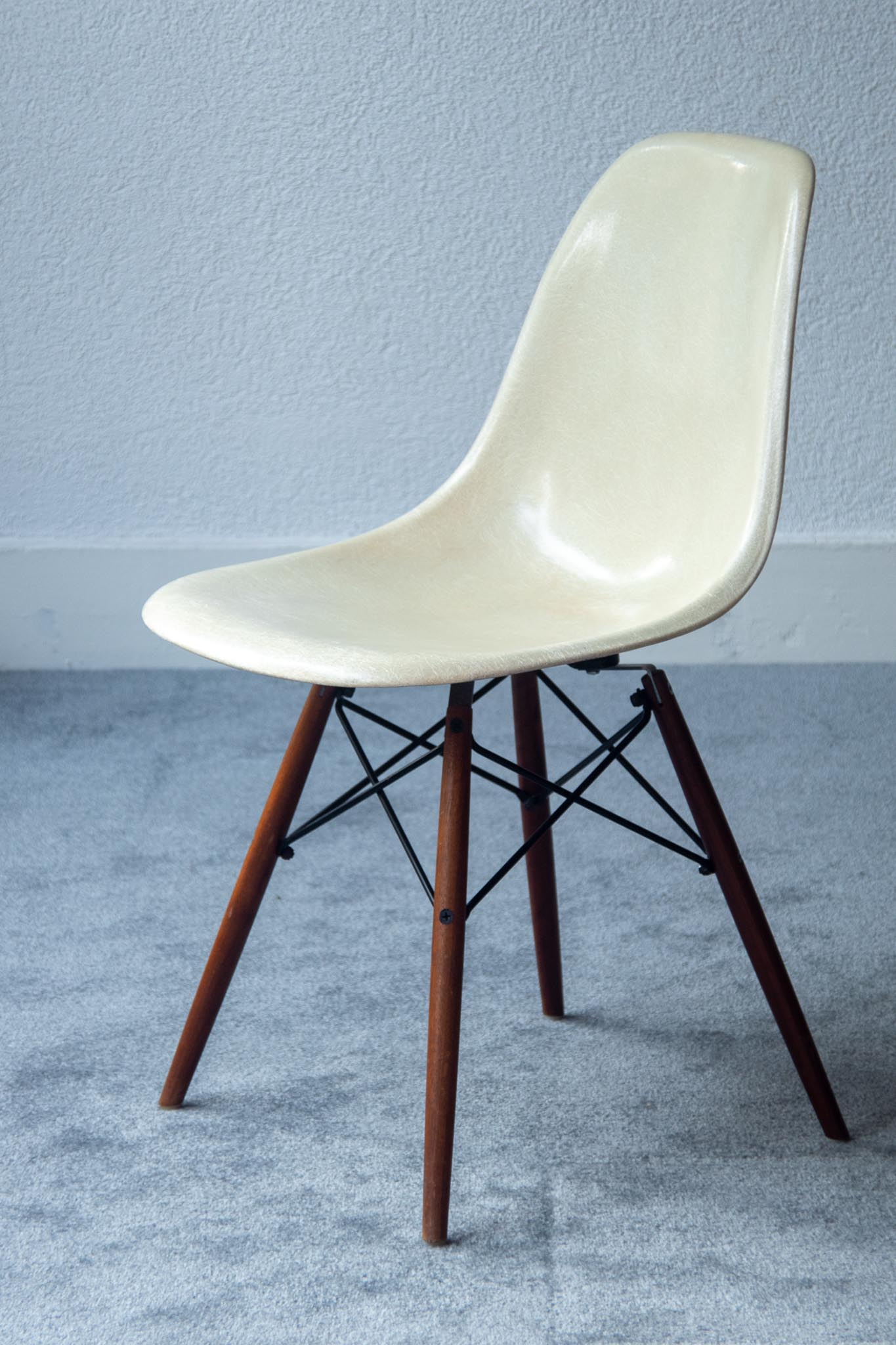 Eames DSW