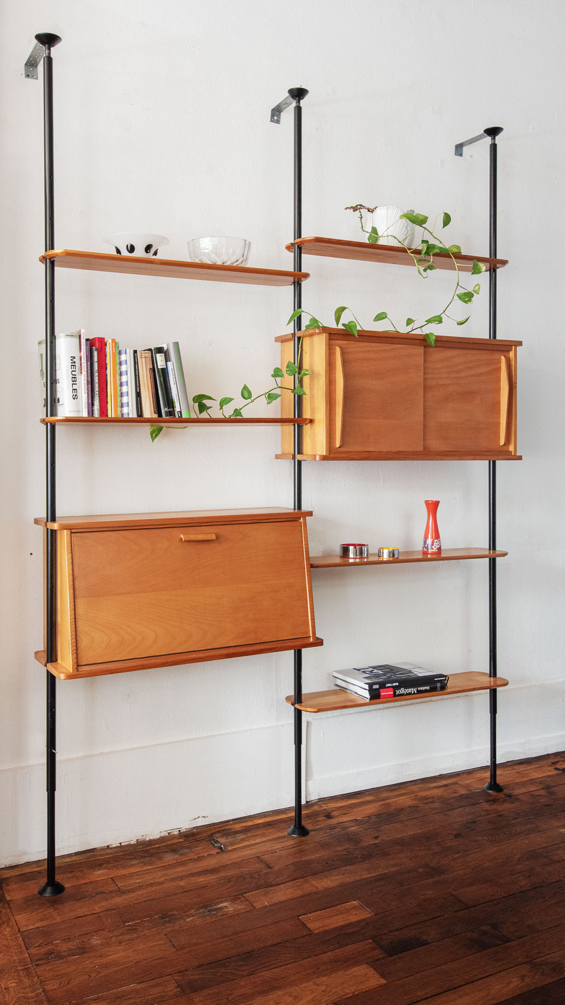 Larch shelving unit
