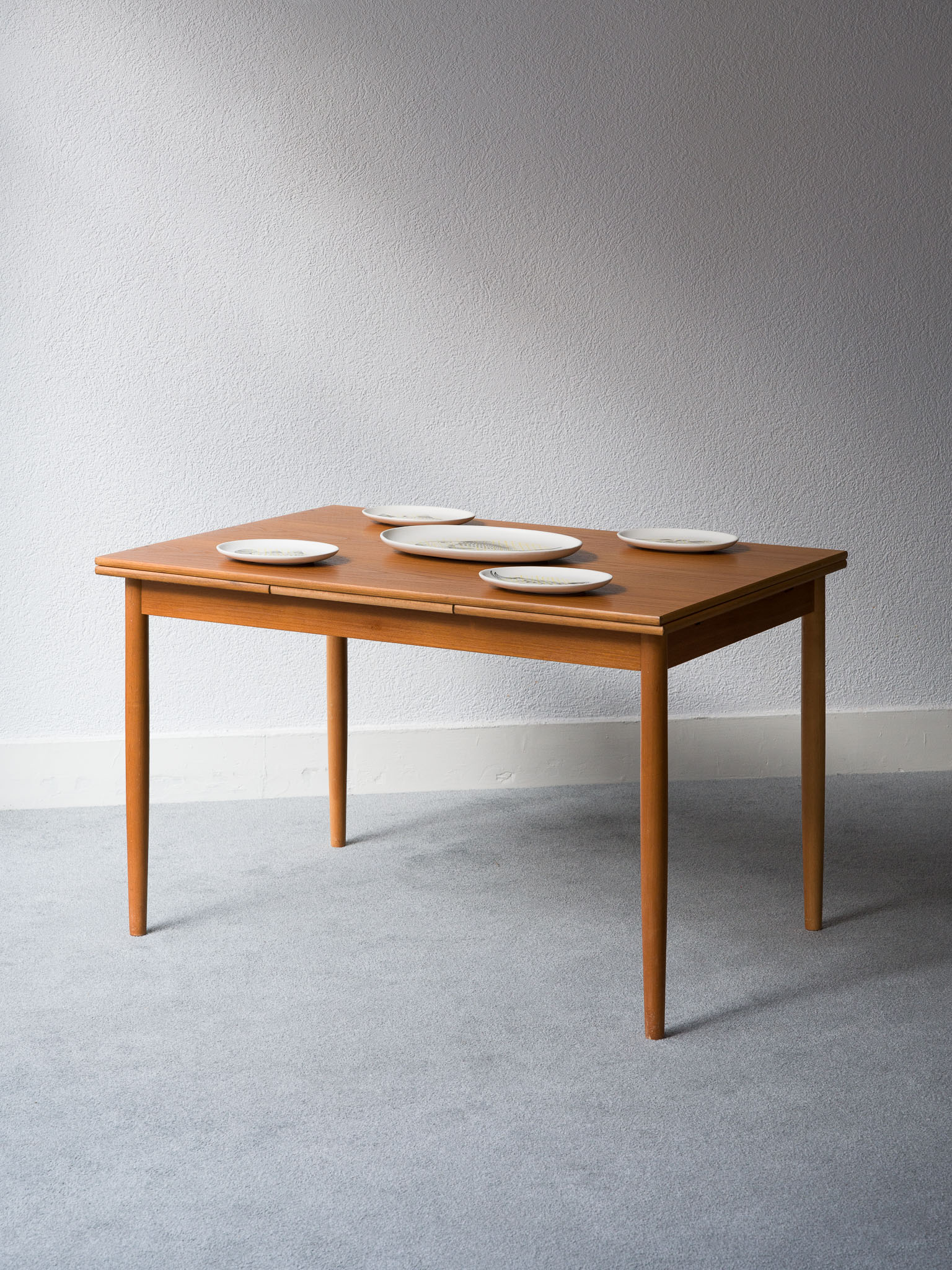 Skandinavischer Teak Tisch