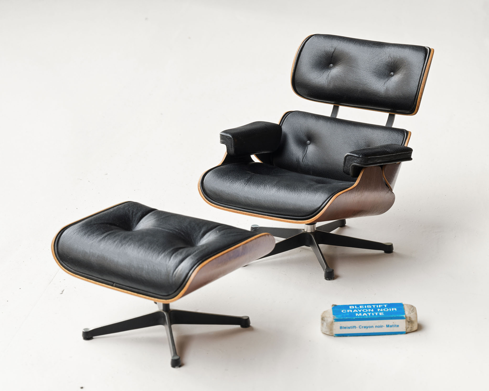 Eames Miniature