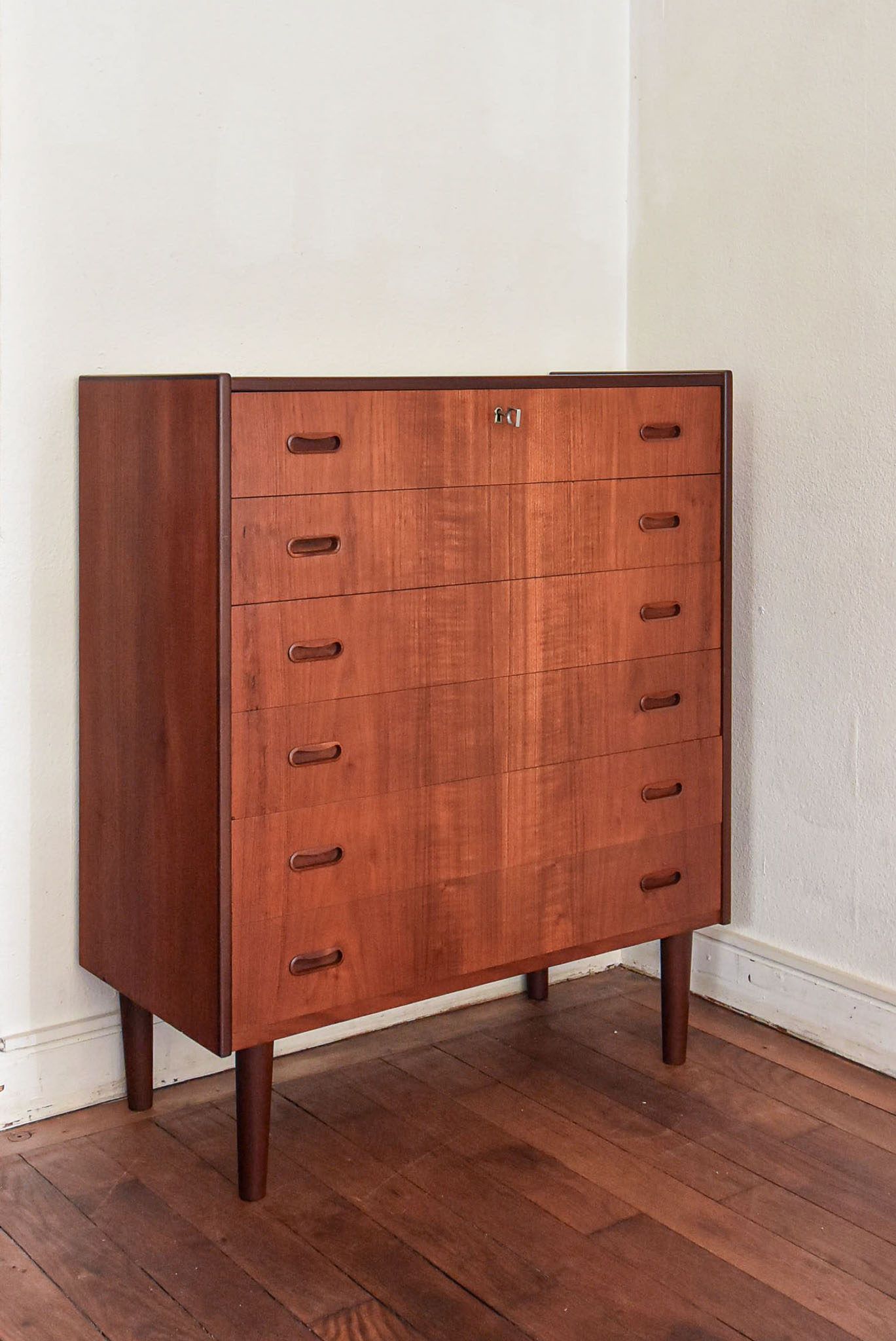 Teak chest